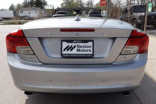 2011 Volvo C70 T5