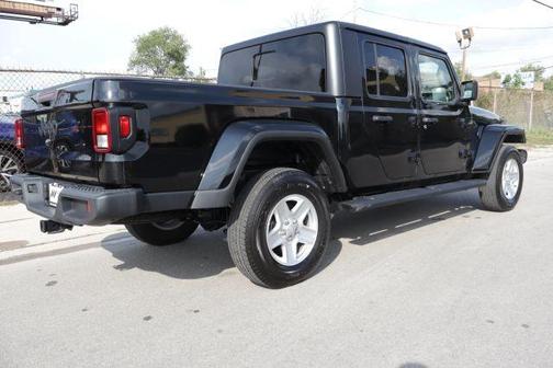 2023 Jeep Gladiator Sport