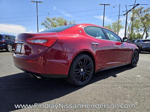 Rosso Energia Pearlescent 2015 Maserati Ghibli Base