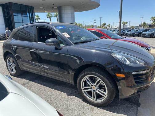 2018 Porsche Macan Base