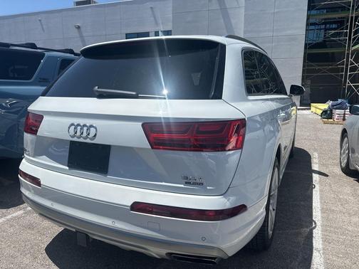 2017 Audi Q7 3.0T Premium Plus