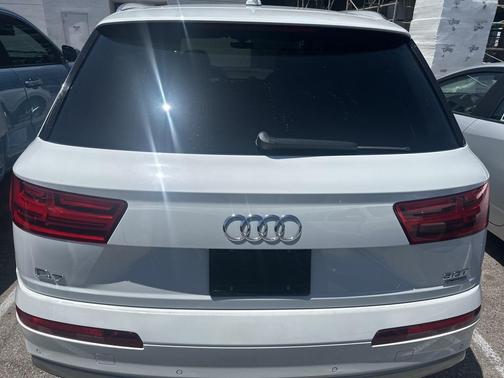 2017 Audi Q7 3.0T Premium Plus