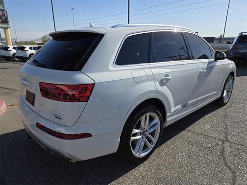 2017 Audi Q7 3.0T Premium Plus
