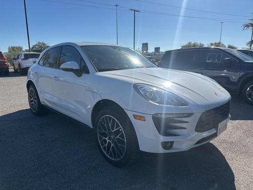 2018 Porsche Macan Base