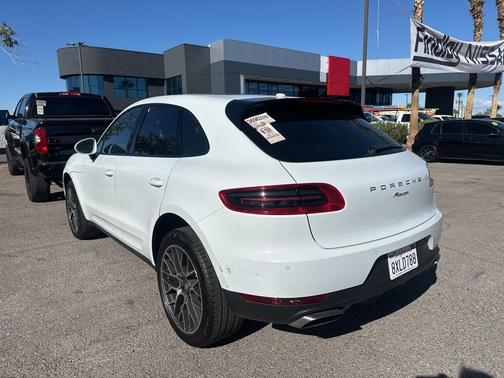 2018 Porsche Macan Base