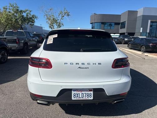 2018 Porsche Macan Base