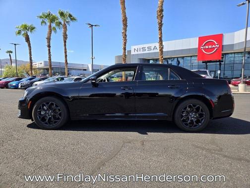 Gloss Black 2023 Chrysler 300 Touring L