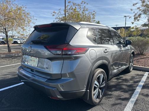 2025 Nissan Rogue SL