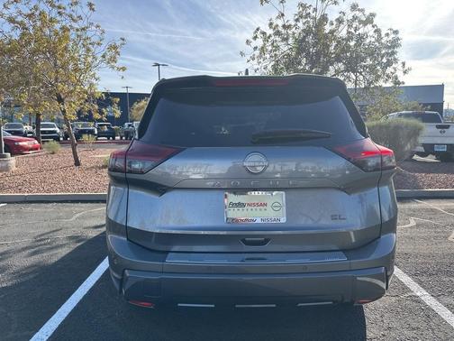 2025 Nissan Rogue SL