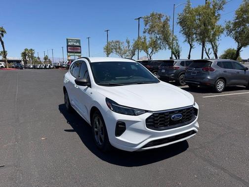 Oxford White 2023 Ford Escape ST-Line