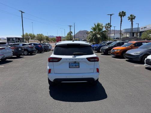 Oxford White 2023 Ford Escape ST-Line