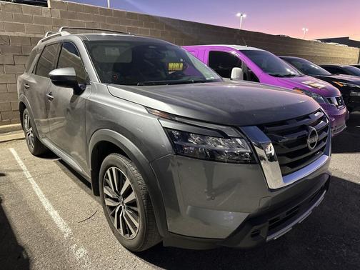 2024 Nissan Pathfinder Platinum