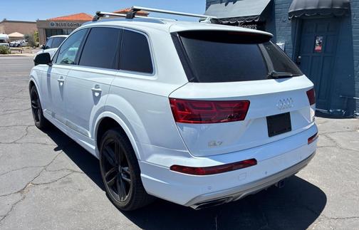 Glacier White Metallic 2018 Audi Q7 3.0T Prestige