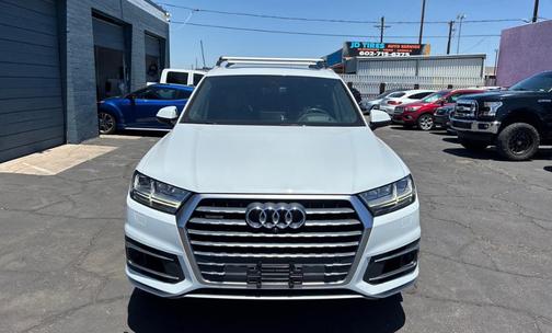 Glacier White Metallic 2018 Audi Q7 3.0T Prestige