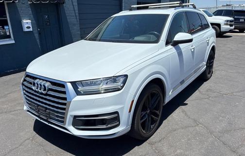 Glacier White Metallic 2018 Audi Q7 3.0T Prestige
