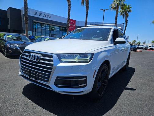 Glacier White Metallic 2018 Audi Q7 3.0T Prestige