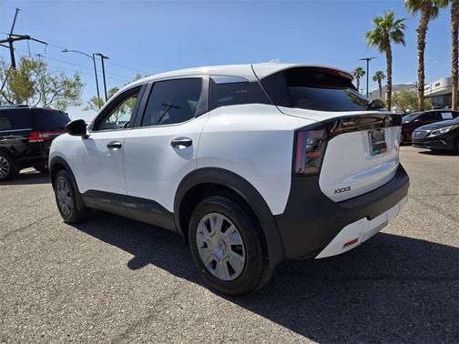 2025 Nissan Kicks S