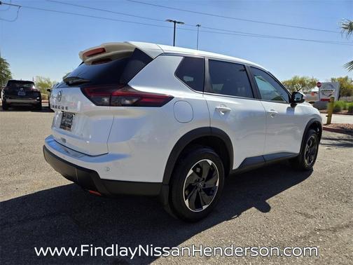 2025 Nissan Rogue SV
