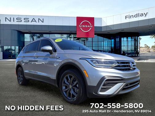 Pyrite Silver Metallic 2023 Volkswagen Tiguan 2.0T SE