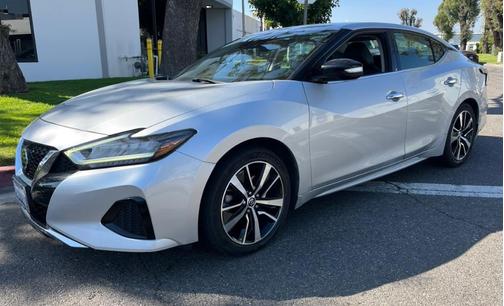 Brilliant Silver Metallic 2021 Nissan Maxima SV