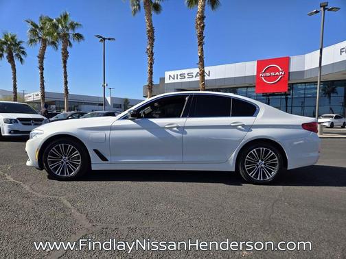 Alpine White 2020 BMW 530e iPerformance