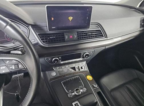 2018 Audi Q5 2.0T Tech Premium