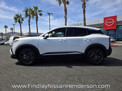 Aspen White Tri 2025 Nissan Kicks SR