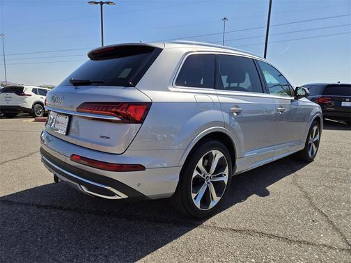 2020 Audi Q7 55 Premium Plus