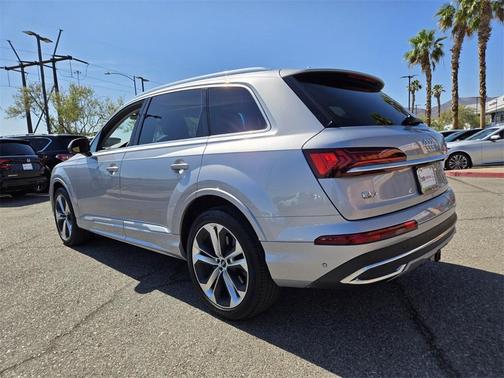 2020 Audi Q7 55 Premium Plus