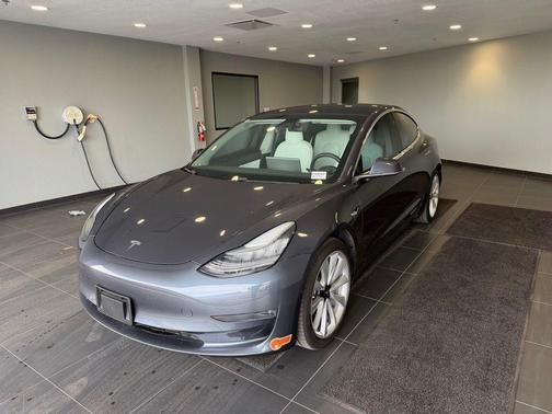 Midnight Silver Metallic 2020 Tesla Model 3 Long Range