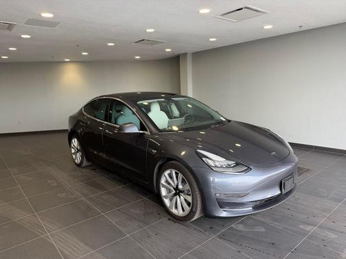 Midnight Silver Metallic 2020 Tesla Model 3 Long Range