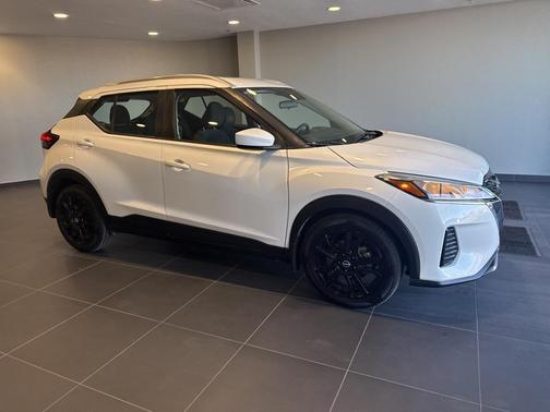 2022 Nissan Kicks SV