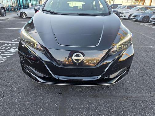 Black 2024 Nissan Leaf SV PLUS