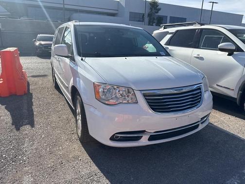2015 Chrysler Town & Country Touring