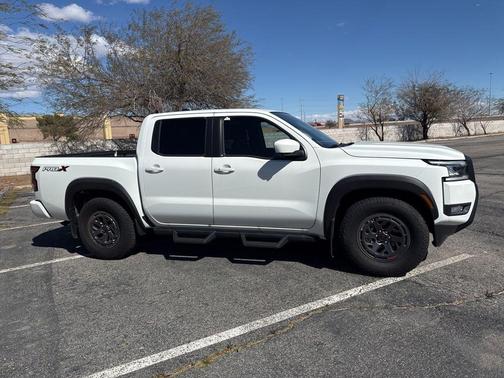 2025 Nissan Frontier PRO-X