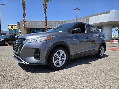2022 Nissan Kicks S