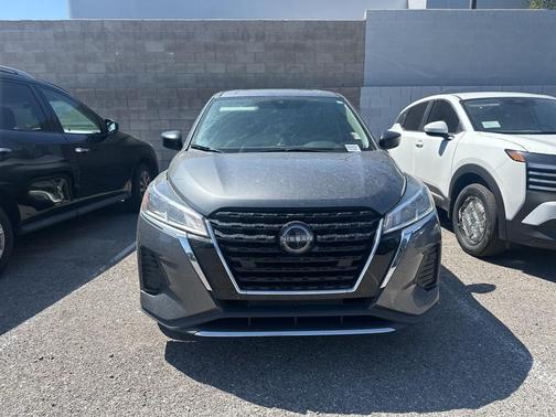 2022 Nissan Kicks S