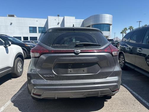 2022 Nissan Kicks S