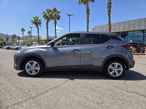 2022 Nissan Kicks S