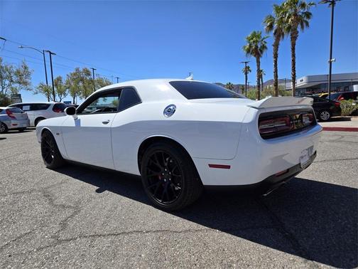 2016 Dodge Challenger SRT 392