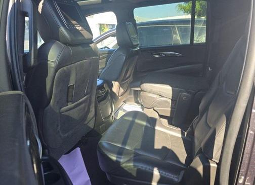 2017 Cadillac Escalade ESV Platinum
