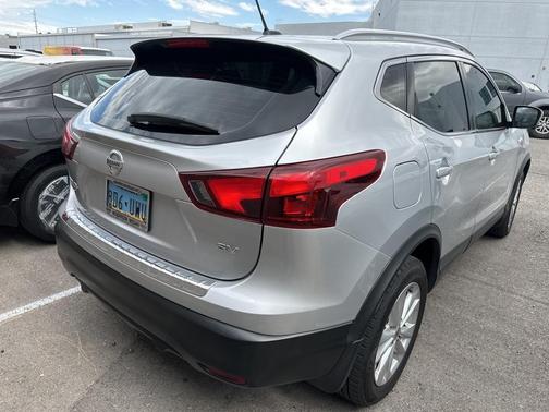 2017 Nissan Rogue Sport SV