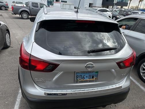 2017 Nissan Rogue Sport SV