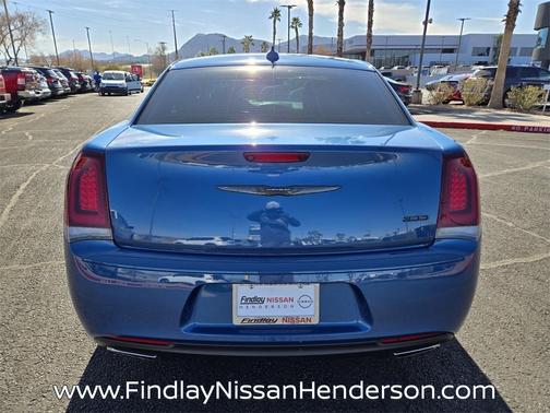 2022 Chrysler 300 Touring