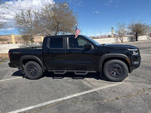 2025 Nissan Frontier PRO-X