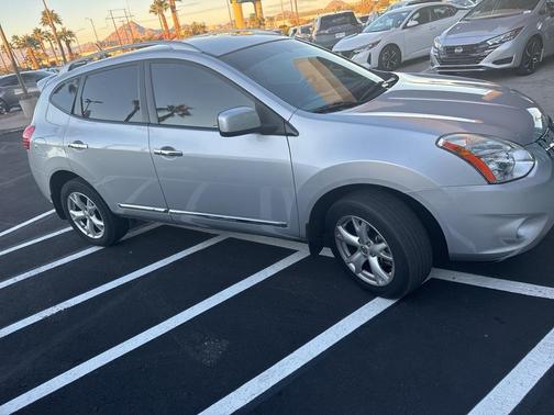 2011 Nissan Rogue SV