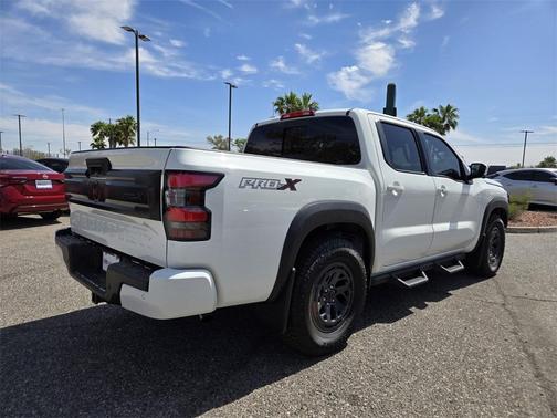 2025 Nissan Frontier PRO-X