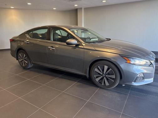 Gun Metallic 2021 Nissan Altima 2.5 SV