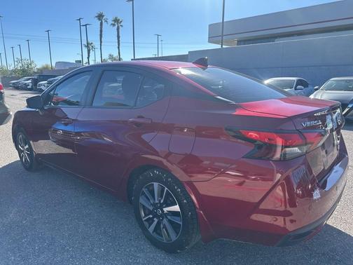 2022 Nissan Versa 1.6 SV