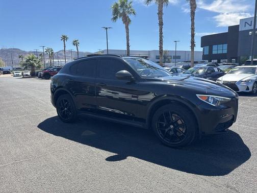 Vulcano Black Metallic 2020 Alfa Romeo Stelvio Base